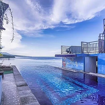 Waeni\'S Sunset View